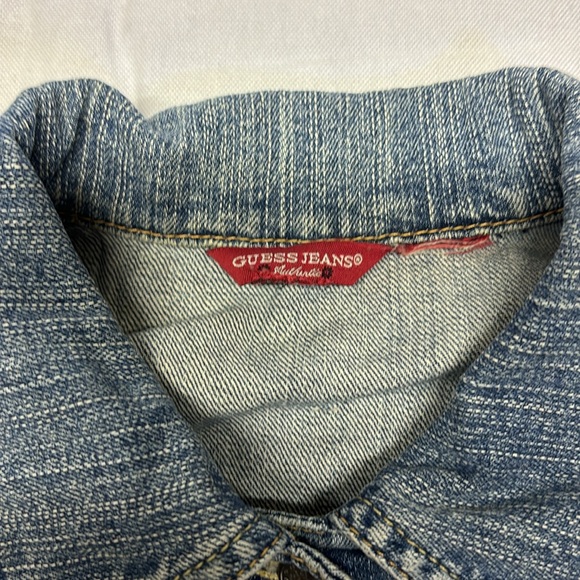 Guess Vintage Women’s Jean Jacket. Size Large - Picture 2 of 9